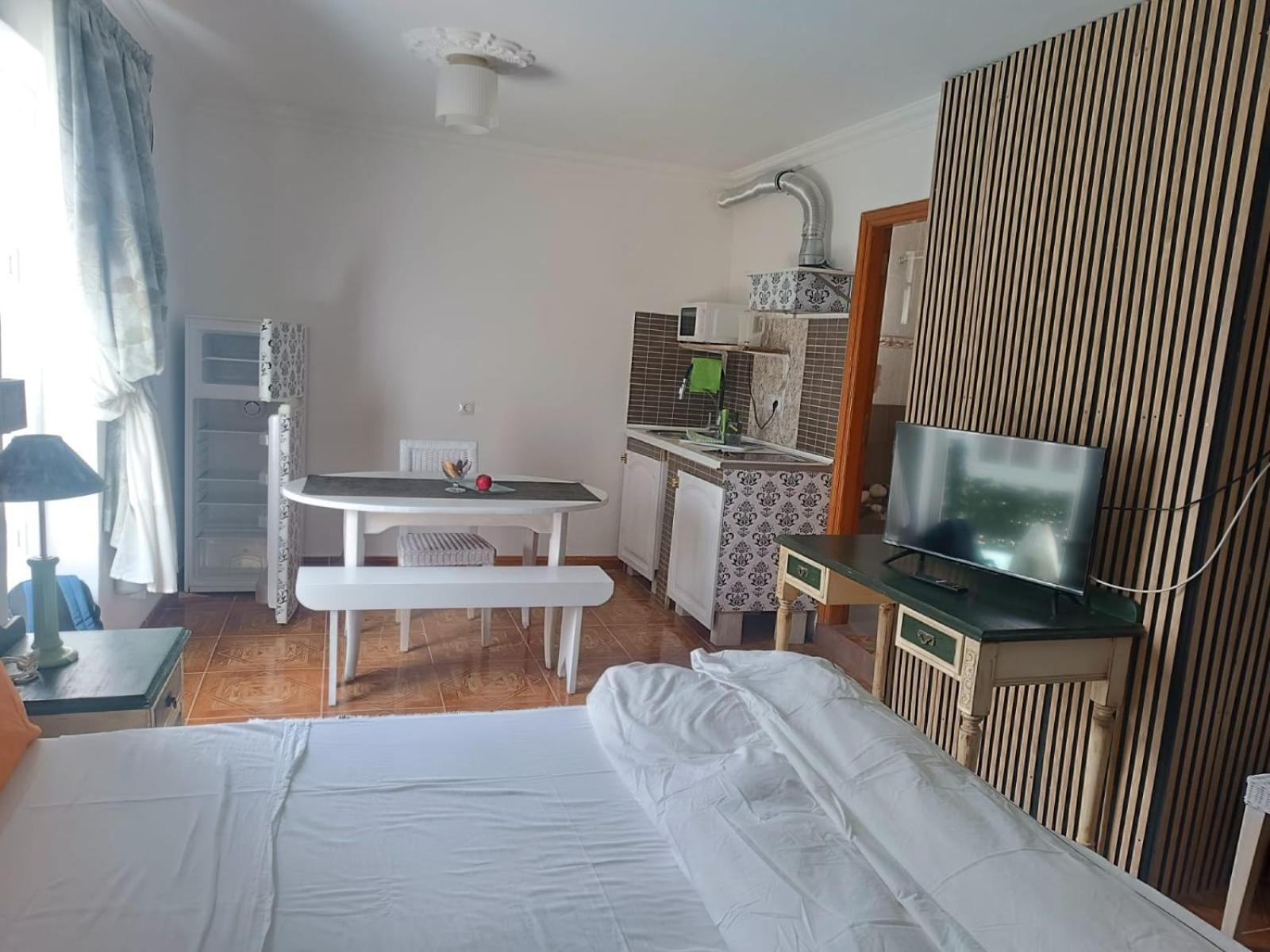 Solo Adultos, Las Tuneras Rooms La Oliva Exteriör bild
